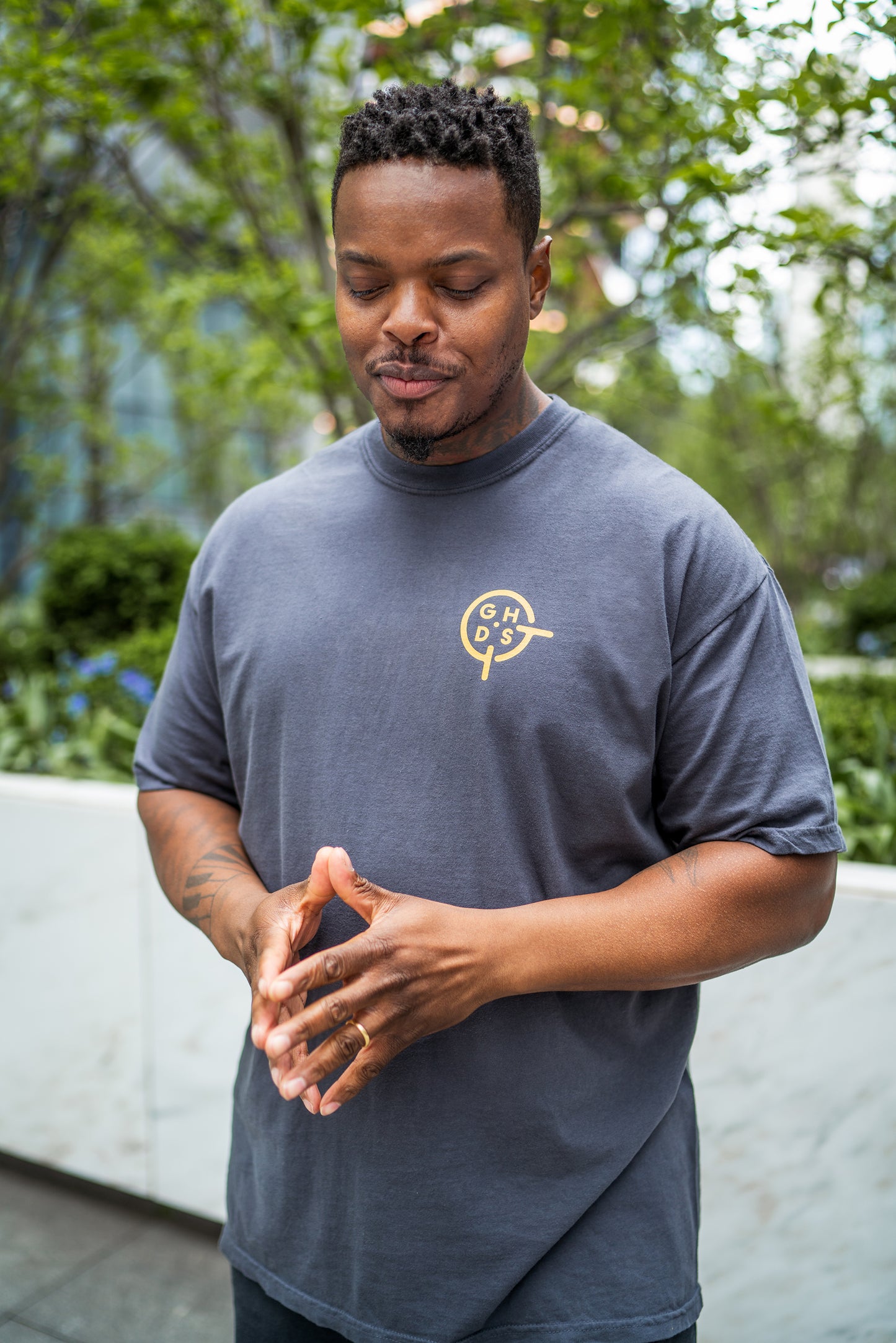 Good Hands Traditional Grip T-Shirt