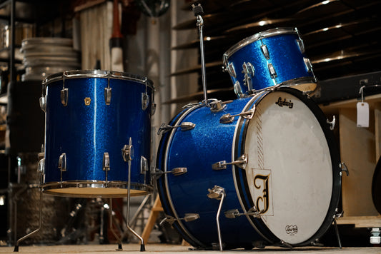 Ludwig 13/16/22" Super Classic Drum Set - 1960s Blue Sparkle