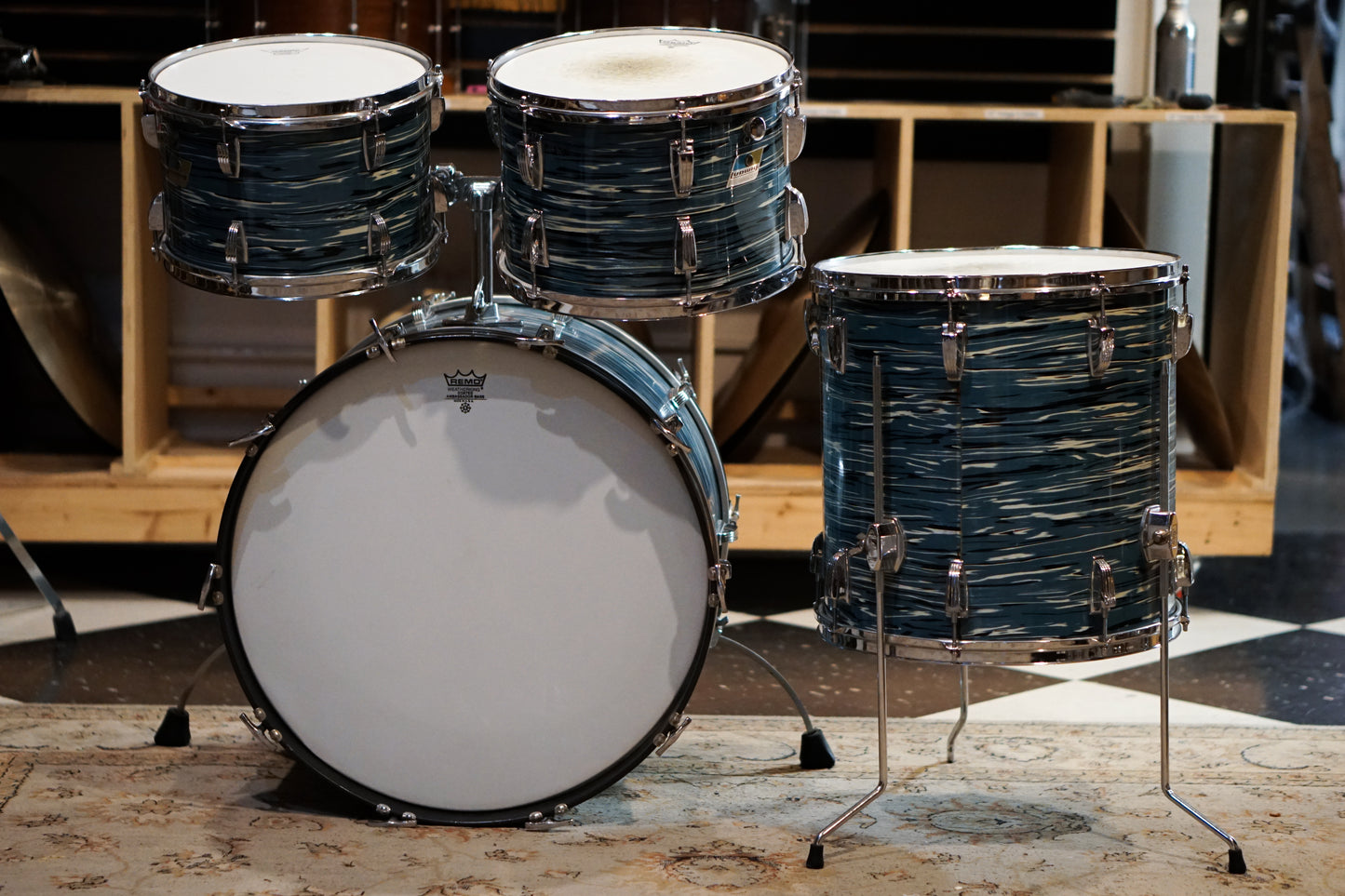 Ludwig 12/13/16/22" Hollywood+ Drum Set - 1970s Oyster Blue Pearl