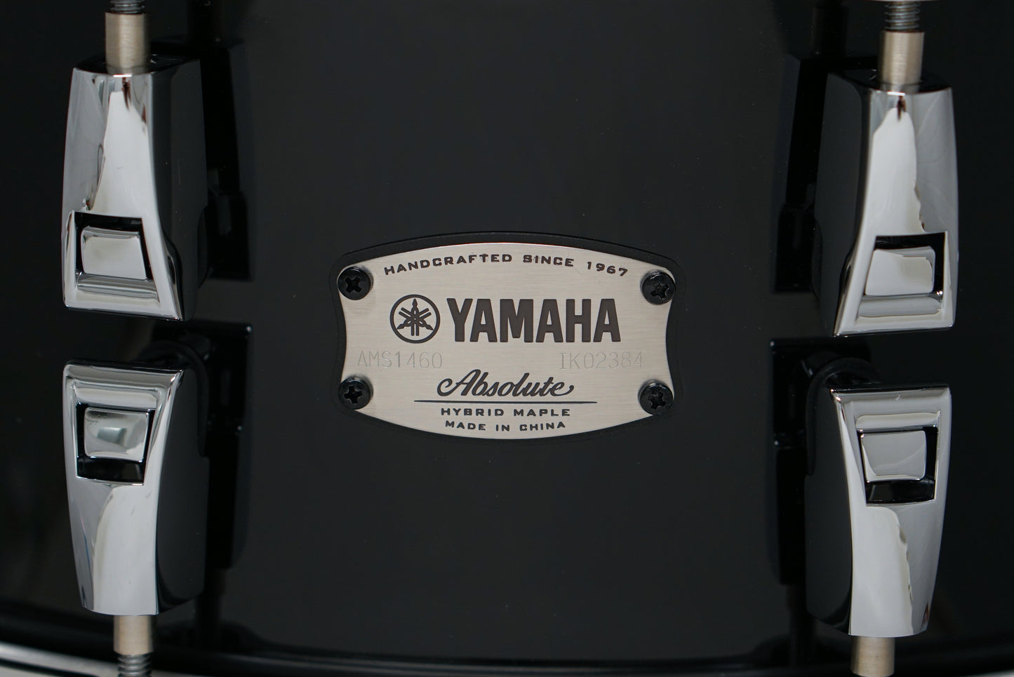 Yamaha 6x14" Absolute Hybrid Maple Snare Drum - Solid Black