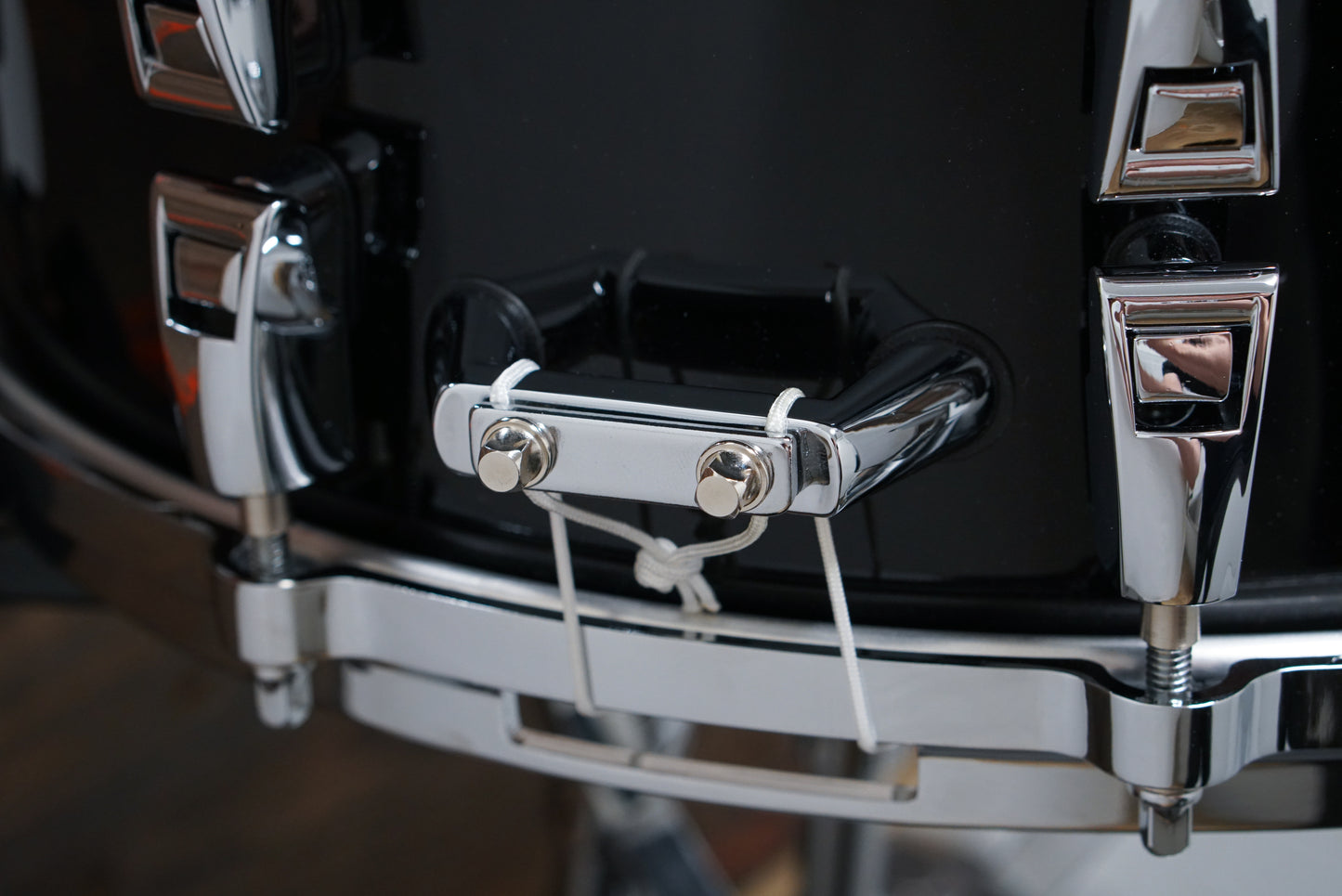 Yamaha 6x14" Absolute Hybrid Maple Snare Drum - Solid Black