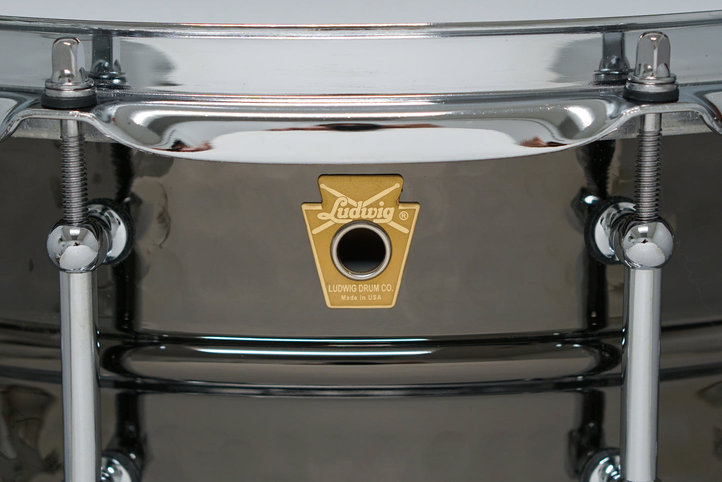 Ludwig 5x14" Black Beauty Hammered Snare Drum w/Tube Lugs (LB416KT)