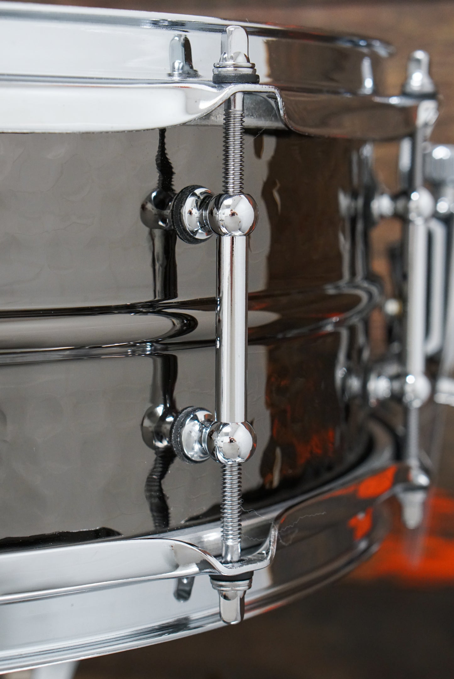 Ludwig 5x14" Black Beauty Hammered Snare Drum w/Tube Lugs (LB416KT)
