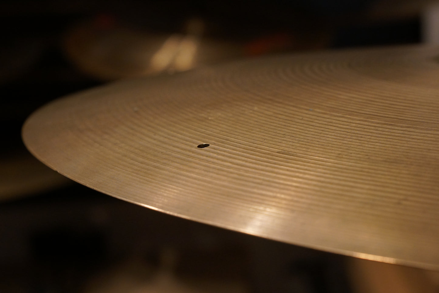 Zildjian 22" Avedis 1970s Ride Cymbal - 2676g