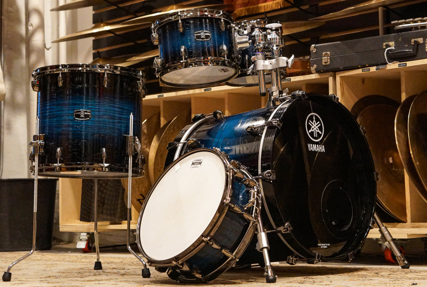 Yamaha 8/10/14/20/5.5x14" Live Custom Hybrid Oak Drum Set - Uzu Ice Sunburst