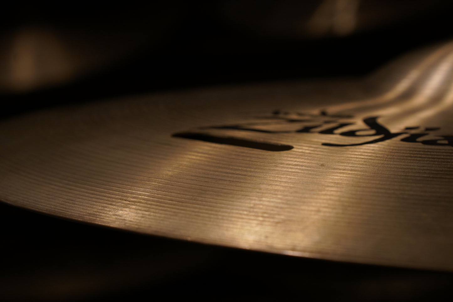 Zildjian 19" A. Medium Thin Crash Cymbal - 1833g