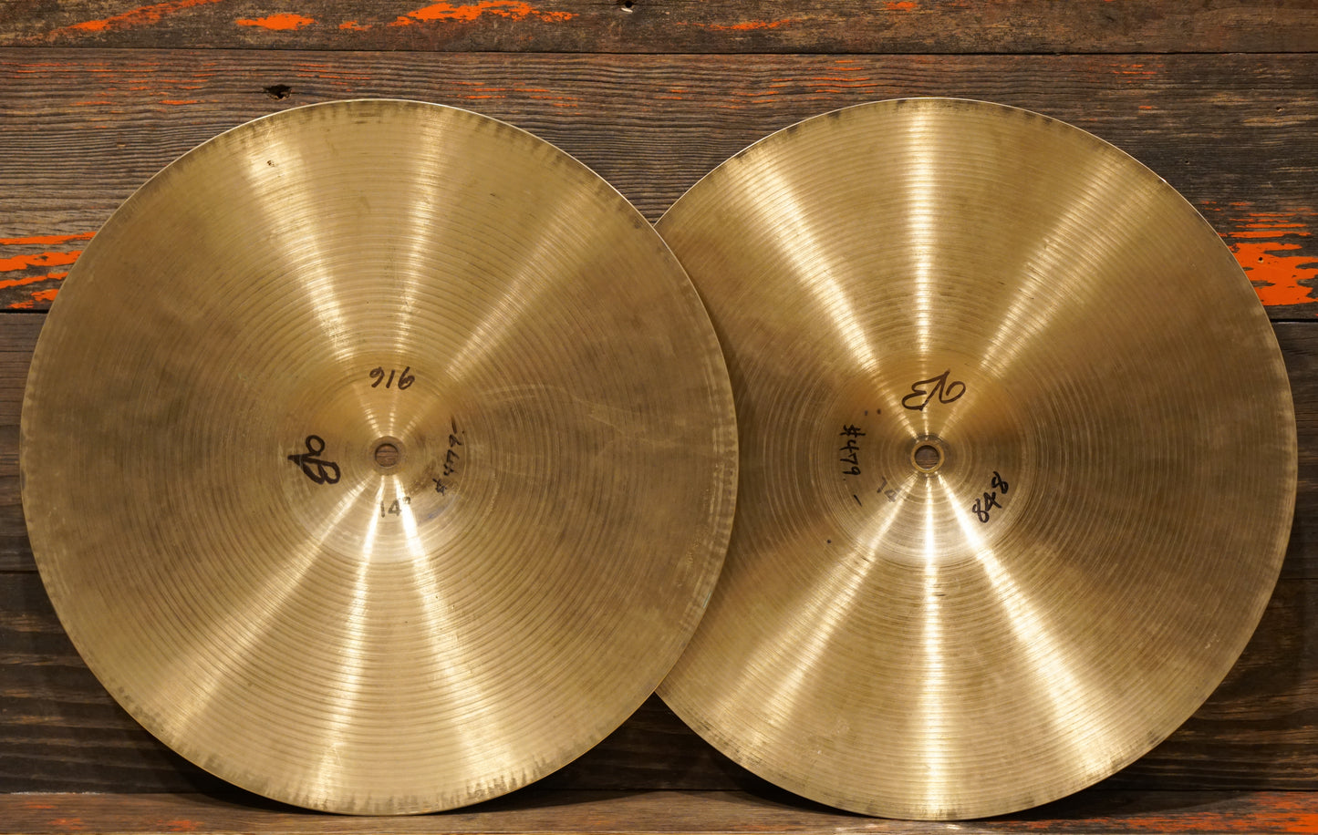 Paiste 14" Formula 602 Classic Medium Hi-Hat Cymbals - 848/916g