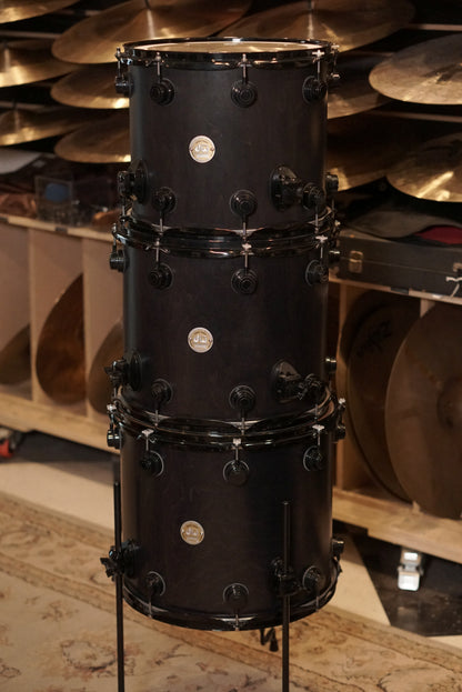 DW 10/12/14/15/16/20/24/6x14" Collector's Series Drum Set - Ebony Stain