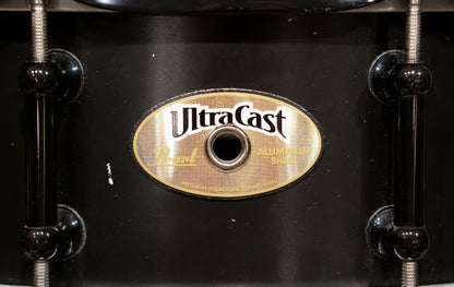 Pearl 5.5x14" Ultracast Aluminum Snare Drum - Black