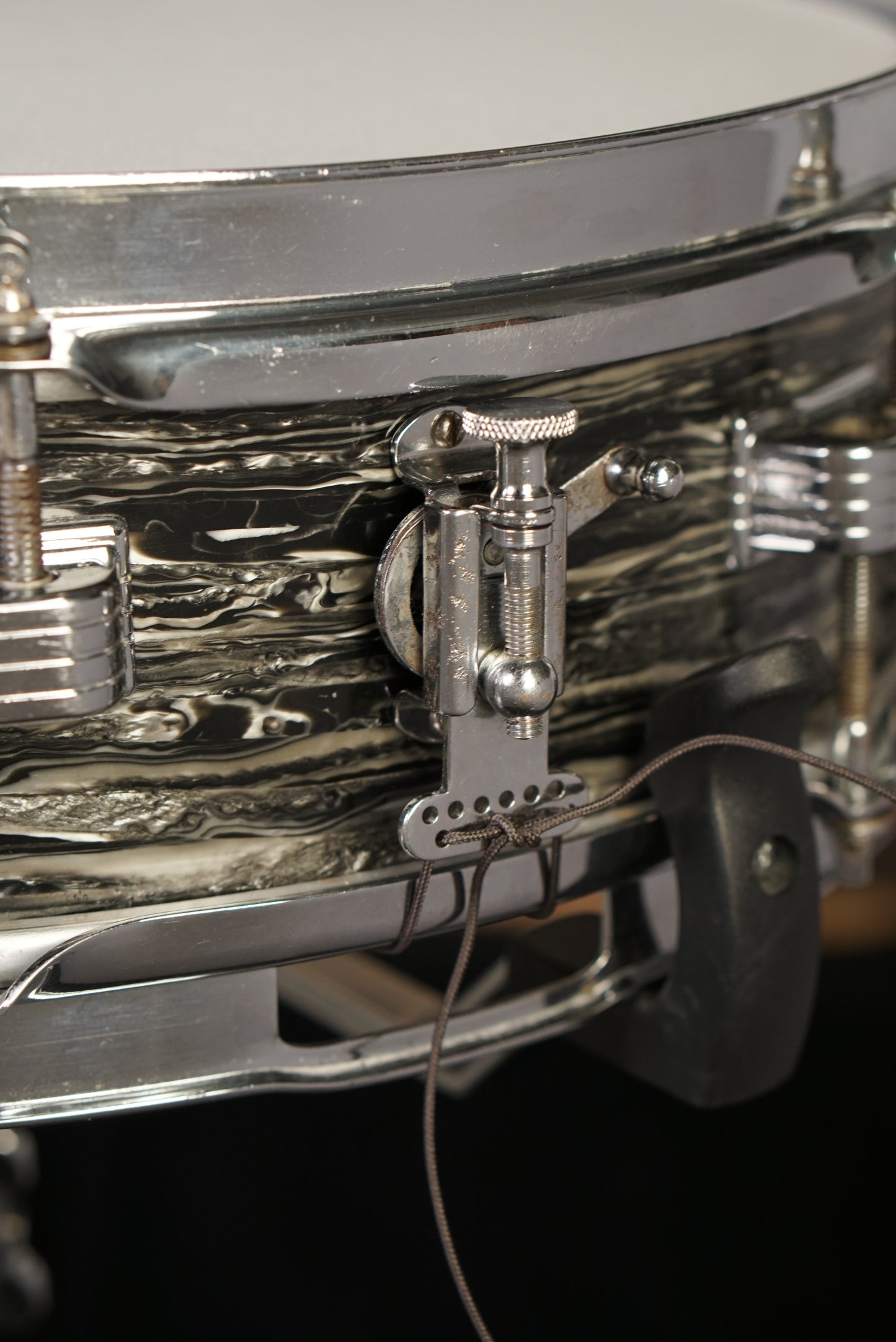 Ludwig 4x14" Downbeat Snare Drum - 1960s Black Oyster Pearl