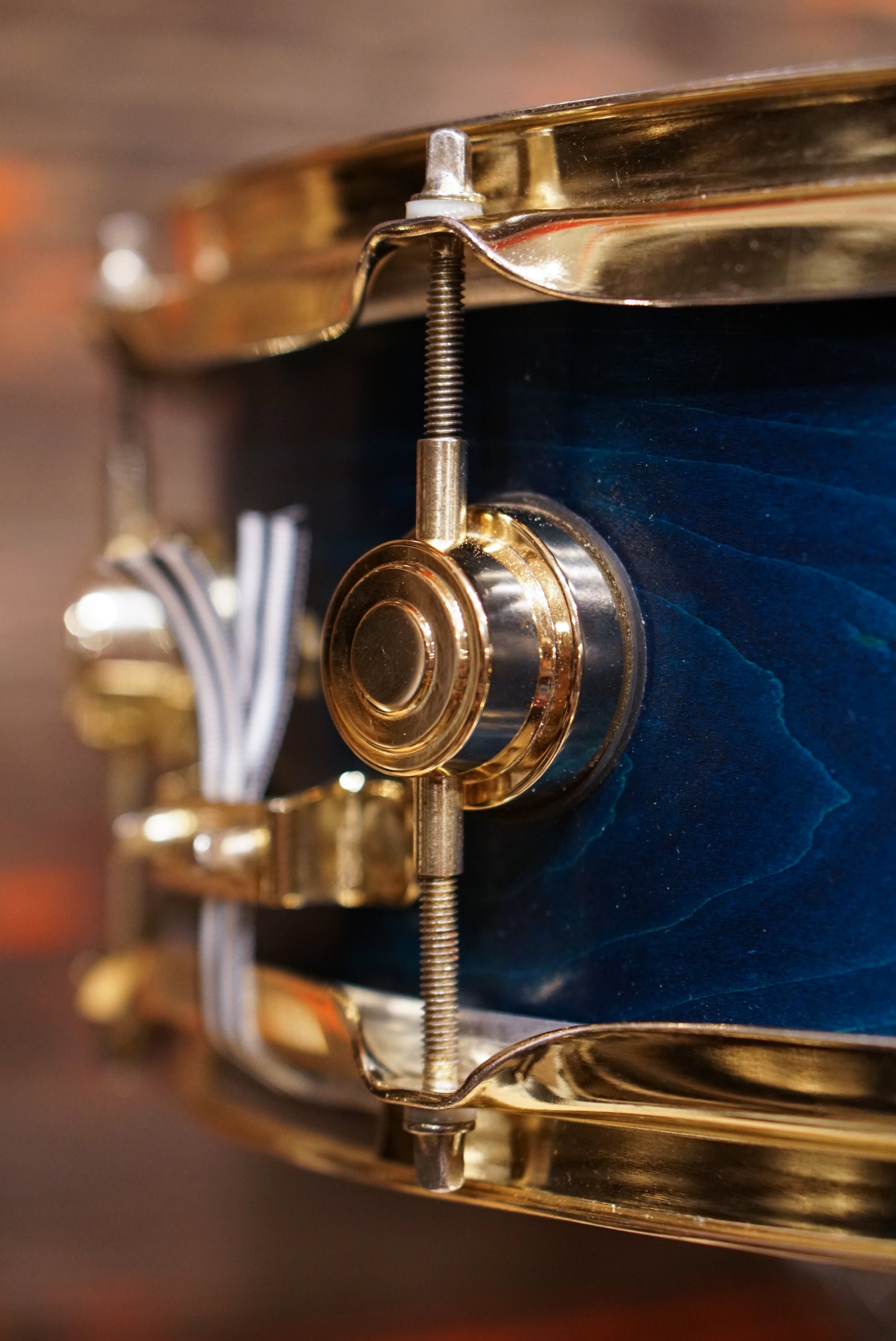 DW 5.5x14" Craviotto Solid Maple Snare Drum - Blue Azure Satin
