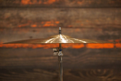 Paiste 20" Signature Traditionals Light Ride Cymbal - 1947g