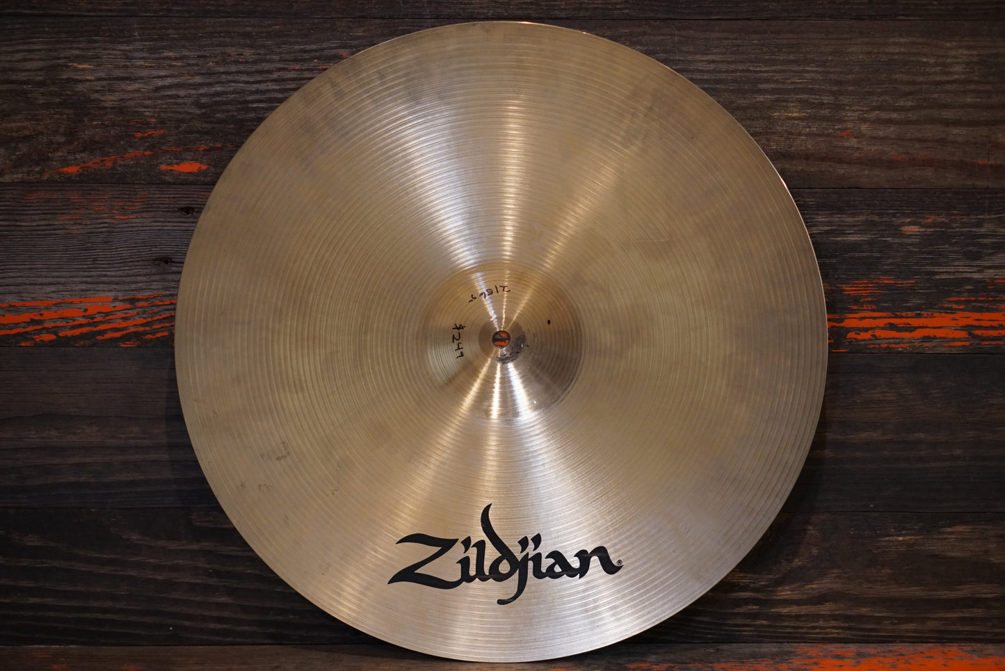 Zildjian 20" Avedis Medium Ride Cymbal - 2156g