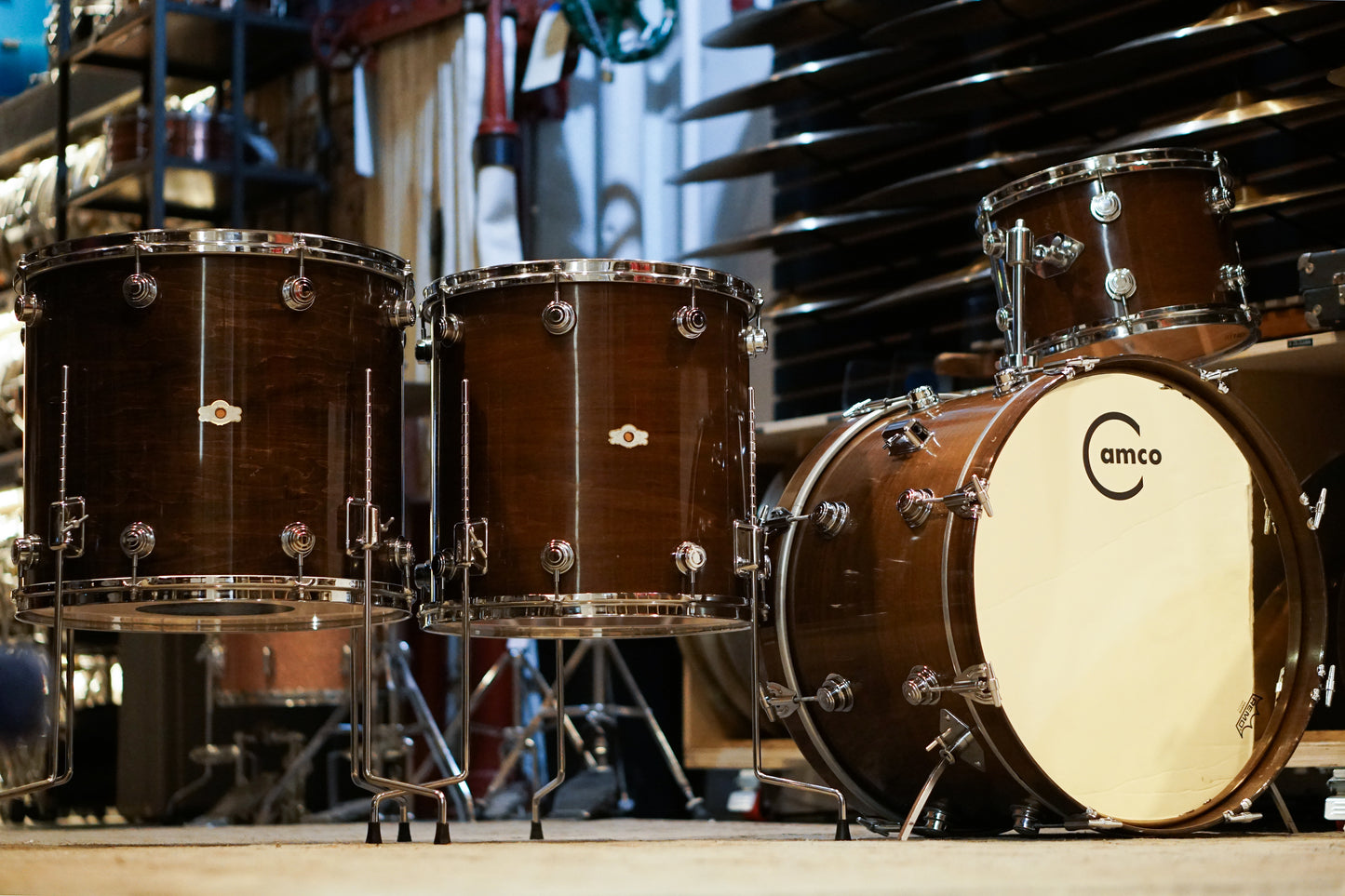 Camco 13/16/18/22" Los Angeles Era Drum Set - 1970s Walnut