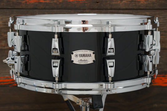 Yamaha 6x14" Absolute Hybrid Maple Snare Drum - Solid Black