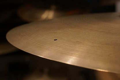 Zildjian 22" Avedis 1970s Ride Cymbal - 2676g