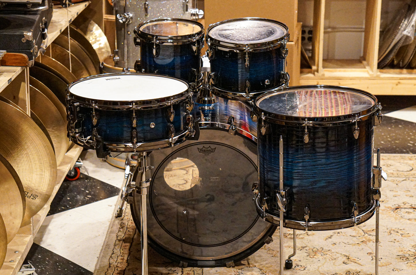 Yamaha 8/10/14/20/5.5x14" Live Custom Hybrid Oak Drum Set - Uzu Ice Sunburst