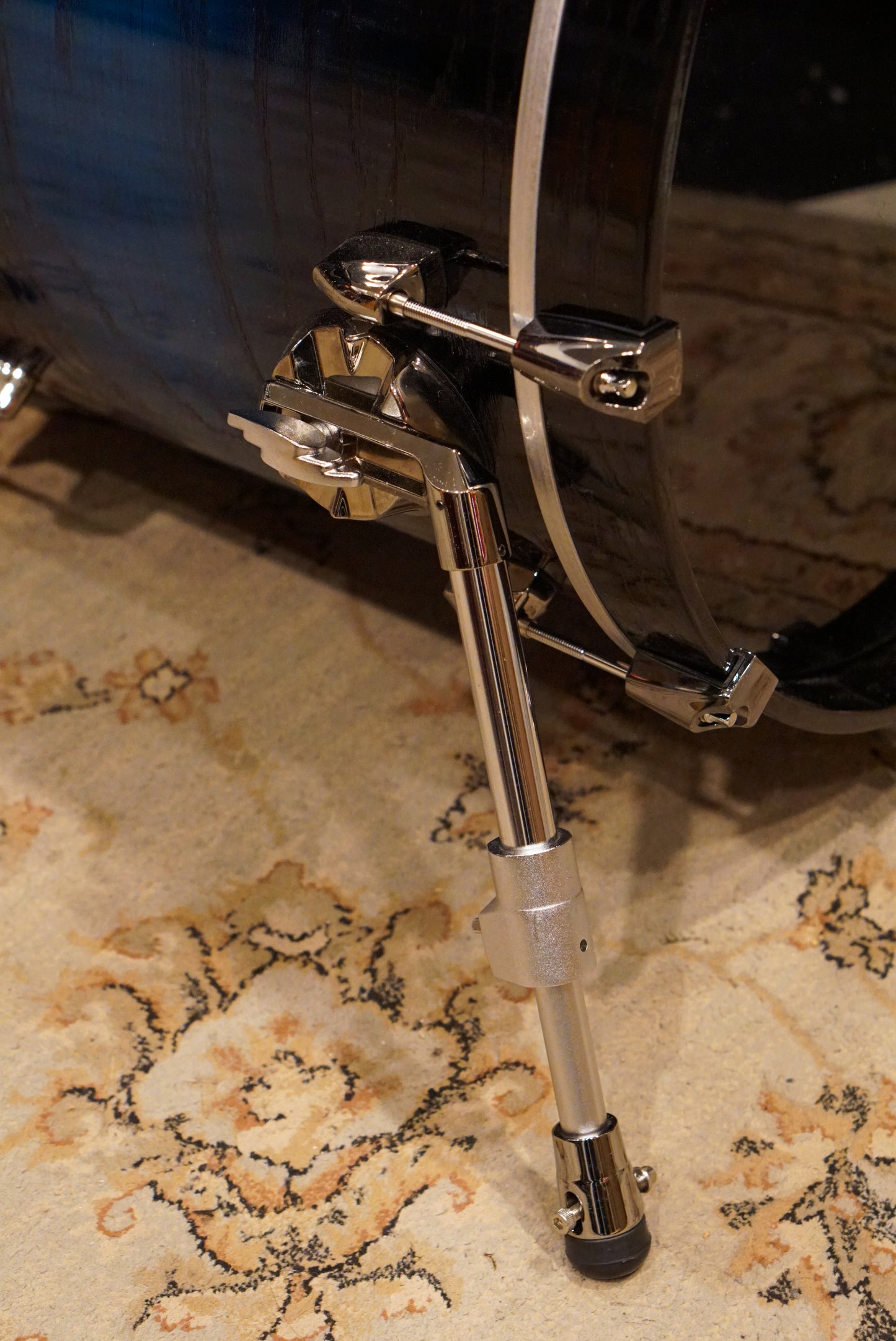 Yamaha 8/10/14/20/5.5x14" Live Custom Hybrid Oak Drum Set - Uzu Ice Sunburst
