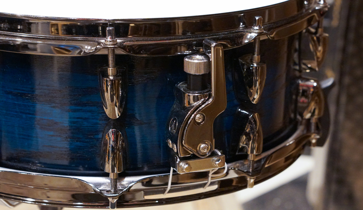 Yamaha 8/10/14/20/5.5x14" Live Custom Hybrid Oak Drum Set - Uzu Ice Sunburst