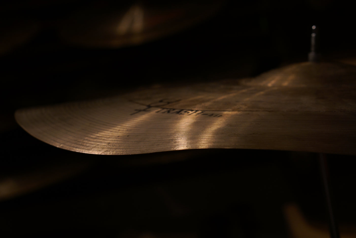 Istanbul Agop 22″ Traditional Trash Hit Cymbal - 2127g