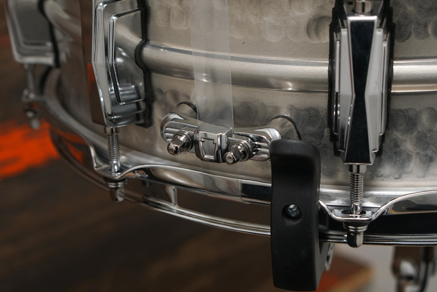 Ludwig 5x14" Acrophonic Hammered Special Edition Snare Drum - LA404K