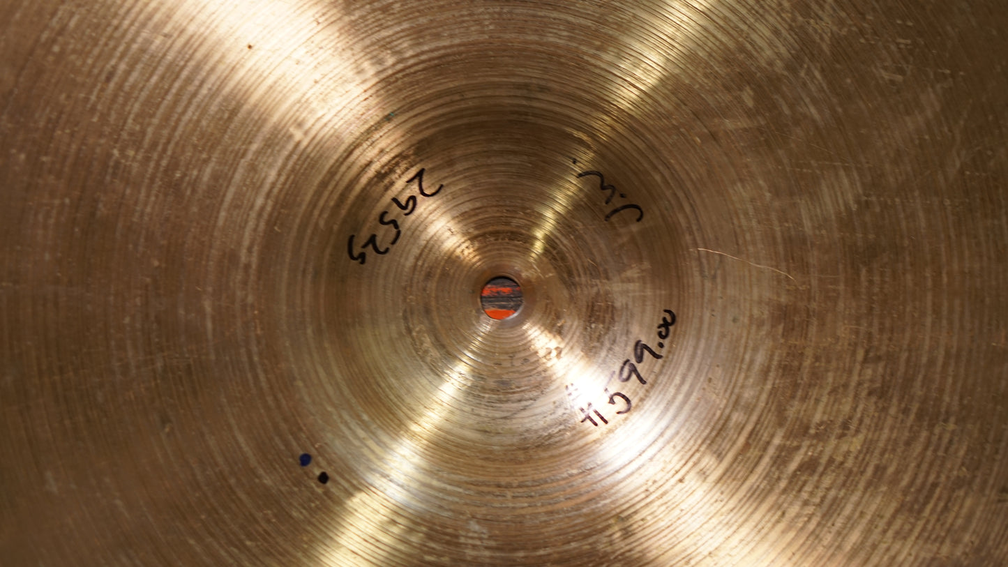Paiste 22" 2002 Series 1970s Ride Cymbal - 2952g