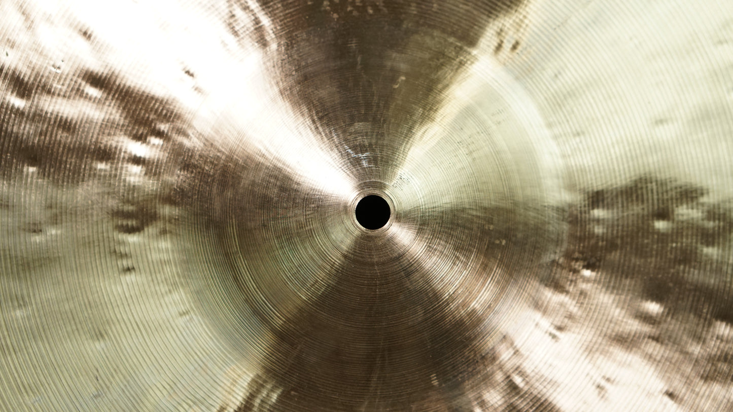 Name Brand 22" Ride Cymbal - 2370g