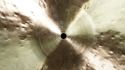 Name Brand 22" Ride Cymbal - 2370g