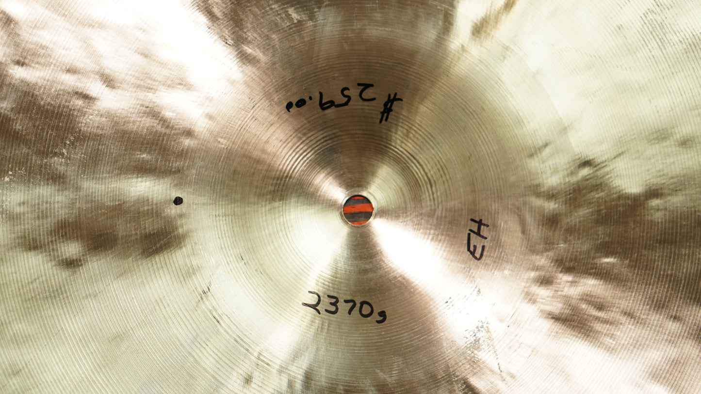 Name Brand 22" Ride Cymbal - 2370g