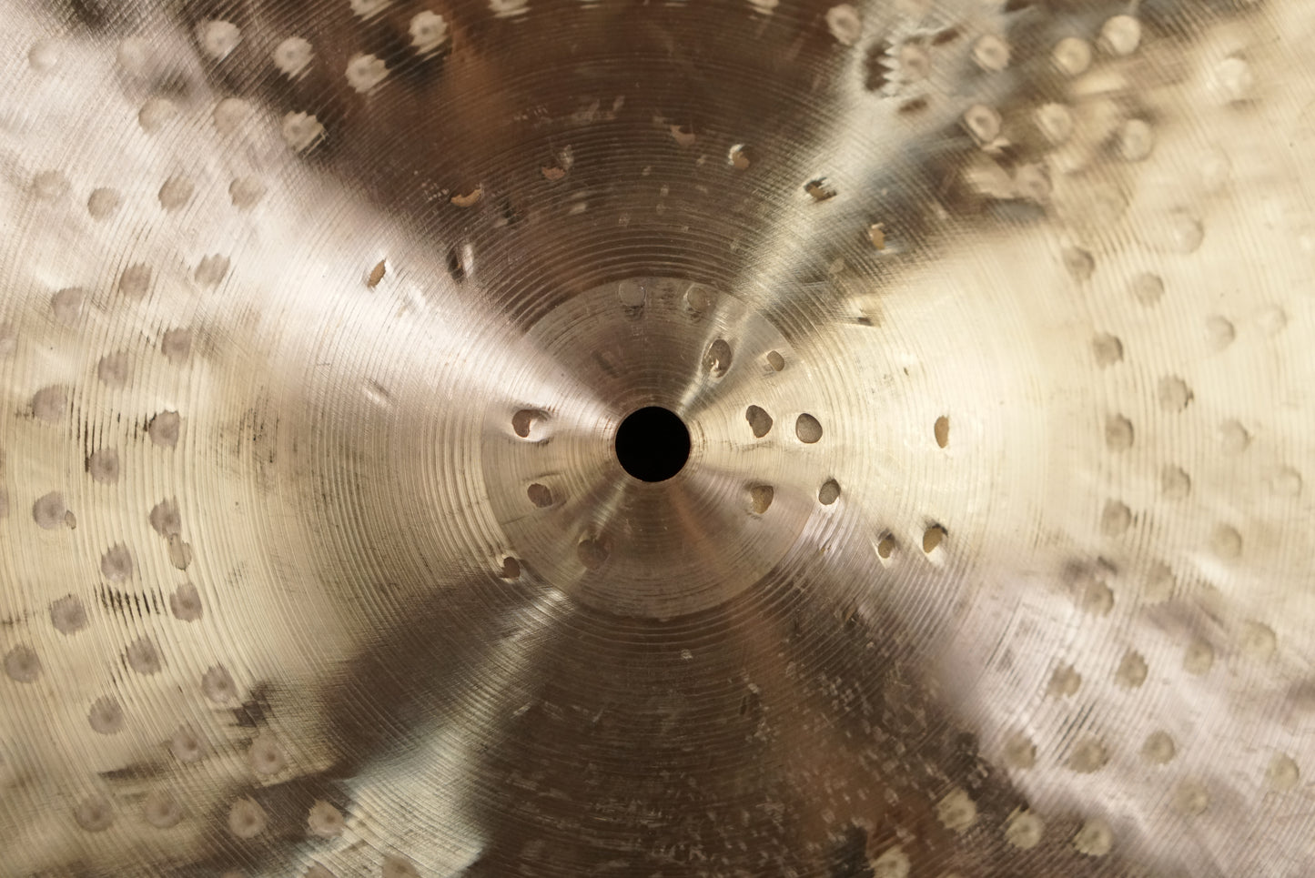 Zildjian 22" K. Constantinople Thin Overhammered Ride Cymbal - 2250g