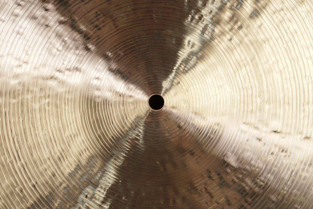 Istanbul Agop 20" Traditional Jazz Ride Cymbal - 1695g
