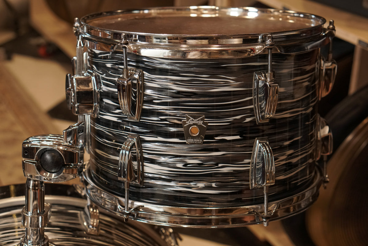 Ludwig 12/13/16/22" Classic Maple Drum Set - Vintage Black Oyster