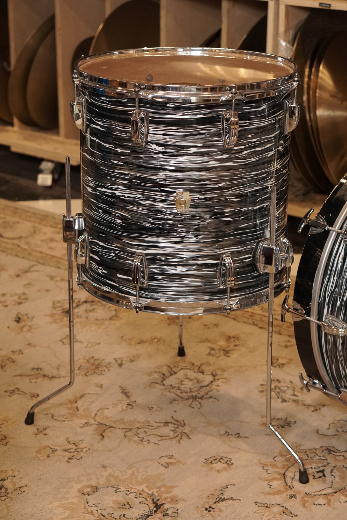 Ludwig 12/13/16/22" Classic Maple Drum Set - Vintage Black Oyster