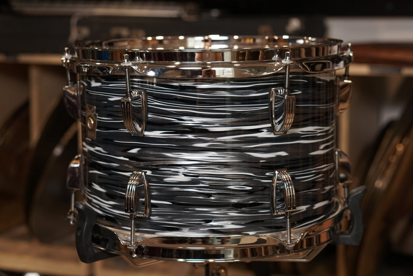 Ludwig 12/13/16/22" Classic Maple Drum Set - Vintage Black Oyster