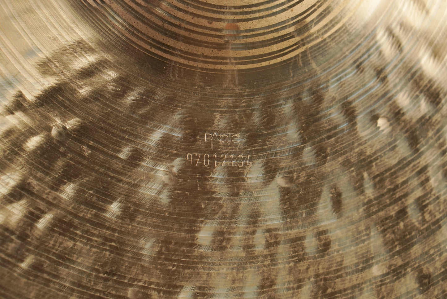 Paiste 22" Signature Traditionals Light Ride Cymbal - 2554g