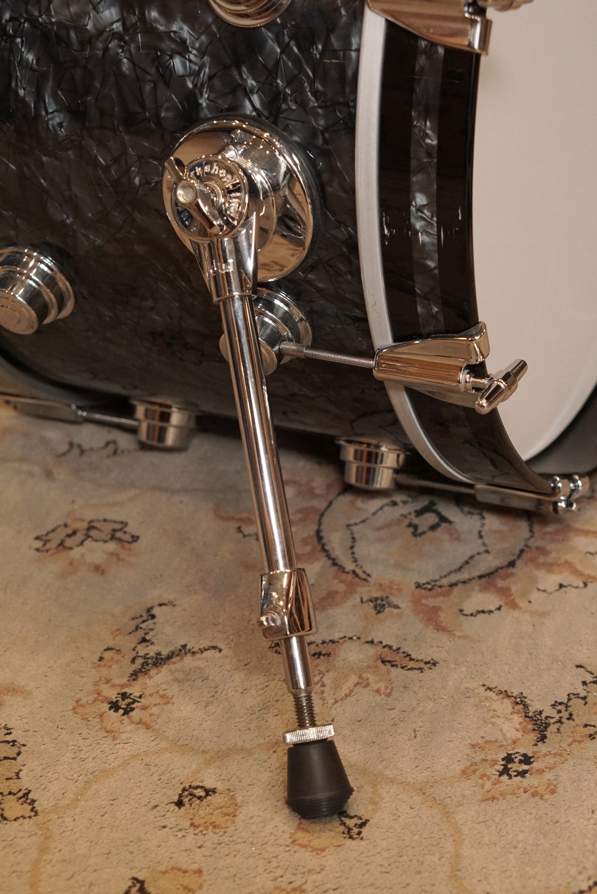 DW 12x18" Collector's Series Bass Drum - Black Diamond Pearl