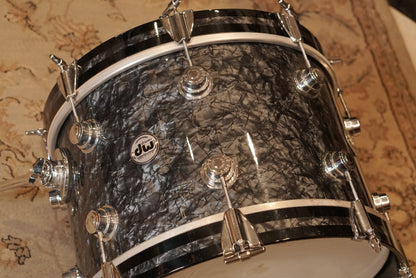 DW 12x18" Collector's Series Bass Drum - Black Diamond Pearl